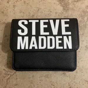 Steve Madden wallet